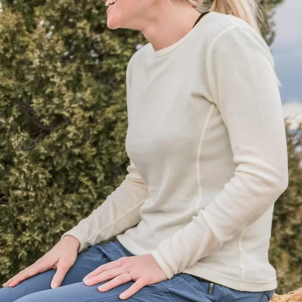 Minus33 Womens Ossipee Midweight Crew Top  100 Merino Wool  Long Sleeve Thermal Base Layer  No Itch Renewable FabricNatural Cream