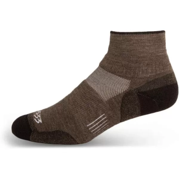 Minus33 Merino Wool Clothing Mountain Heritage All Season Lightweight Ankle Socks Made in USA New HampshireCoffee