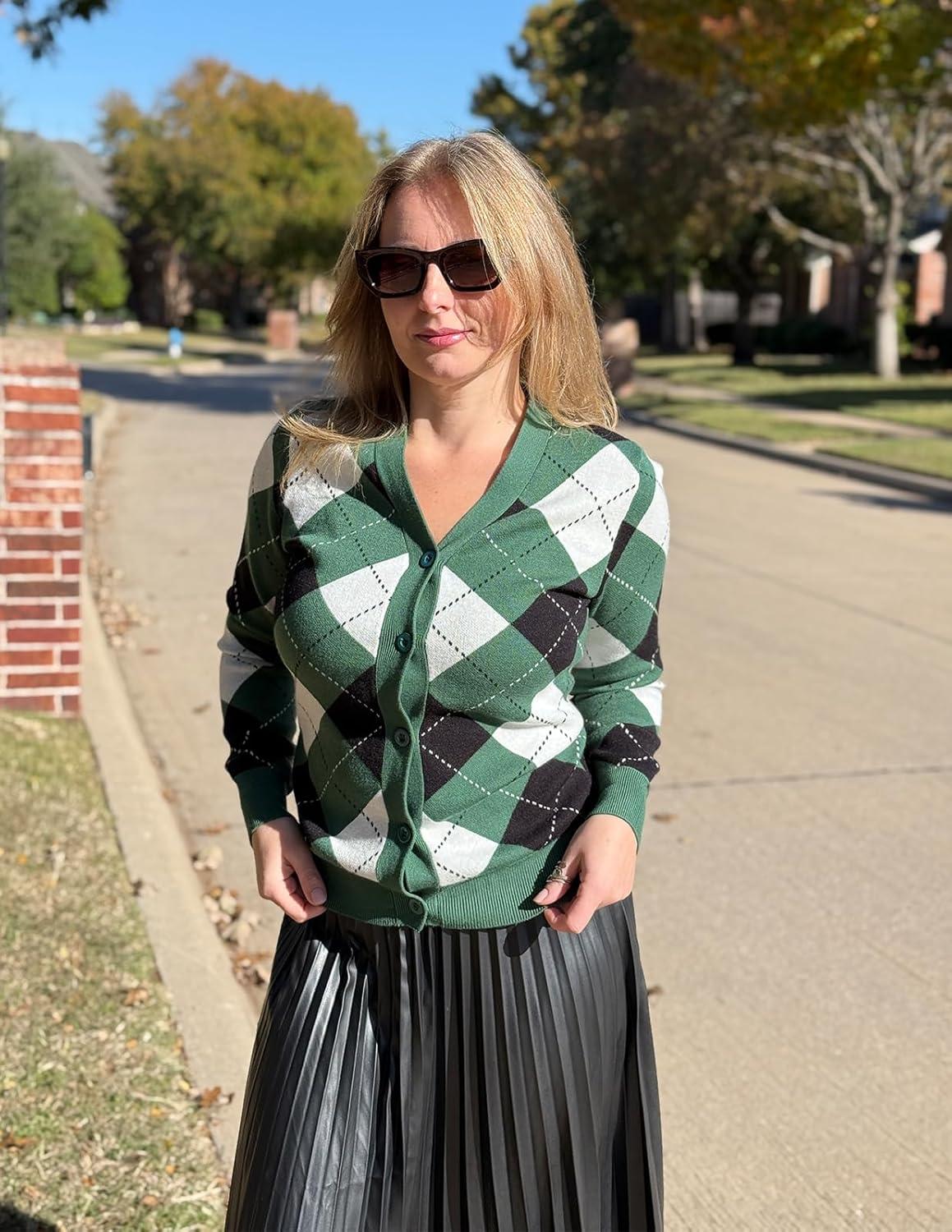 imageGRACE KARIN Womens Cardigan Sweater Fall Long Sleeve Argyle Sweater V Neck Button Up Cardigan Color Block Preppy ClothesPlaid Green White