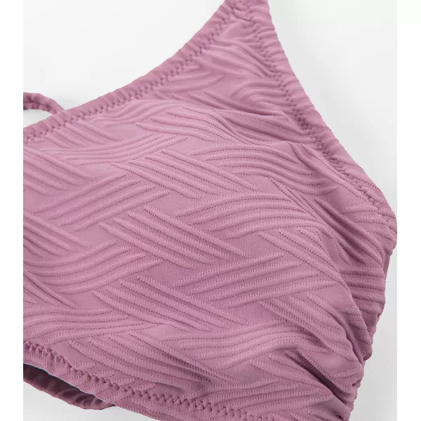 imageCUPSHE Bikini Top for Women Bathing Suit Criss Cross Self Tie Spaghetti Straps V NeckPink