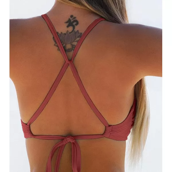imageCUPSHE Bikini Top for Women Bathing Suit Criss Cross Self Tie Spaghetti Straps V NeckRed