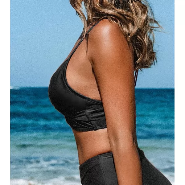 imageCUPSHE Bikini Top for Women Bathing Suit V Neck Adjustable Spaghetti Straps Twist FrontBlack