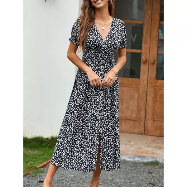 imageCUPSHE Dress for Women Maxi Dress Short Sleeve Plunge A Line Pull Over V Neck SmockingBlack