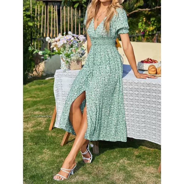 imageCUPSHE Dress for Women Maxi Dress Short Sleeve Plunge A Line Pull Over V Neck SmockingGreen