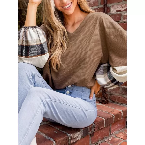 imageCUPSHE Women Blouses Gingham Long Sleeve Pullover Top VNeck Tee Ballon Sleeves Blouses CasualBrown