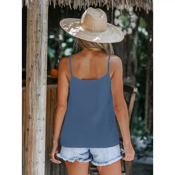 imageCUPSHE Women Cloud Textured ORing Cami Sleeveless Tshirts V Neck Tank Tops CasualLight Blue