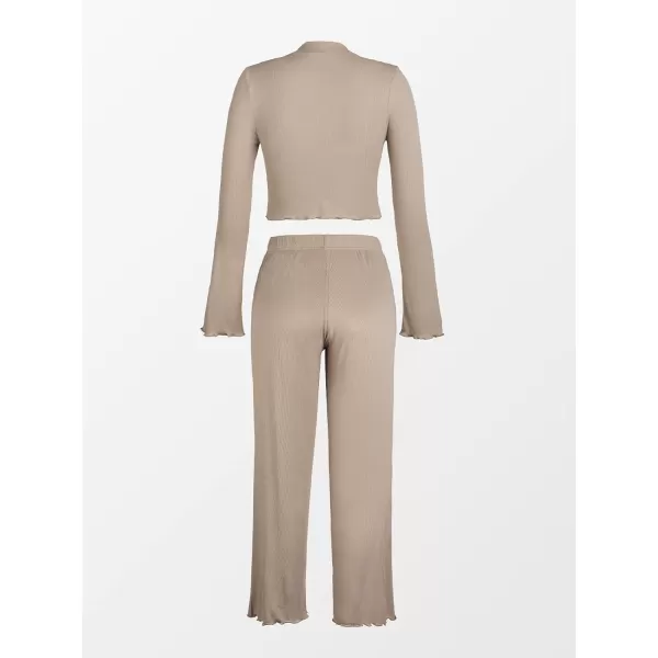 imageCUPSHE Women Crop Top And Pants Set Pull Over Round Neck Bell Sleeve Elastic Loose Waisted Wide Leg PantsCUPSHE Women Crop Top And Pants Set Pull Over Round Neck Bell Sleeve Elastic Loose Waisted Wide Leg Pants