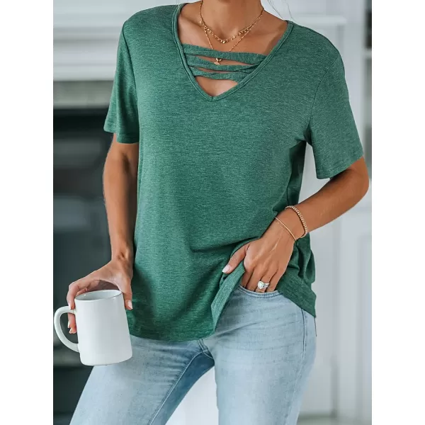 imageCUPSHE Women Cutout LaceUp Tee Short Sleeves Tops V Neck ShirtsGreen