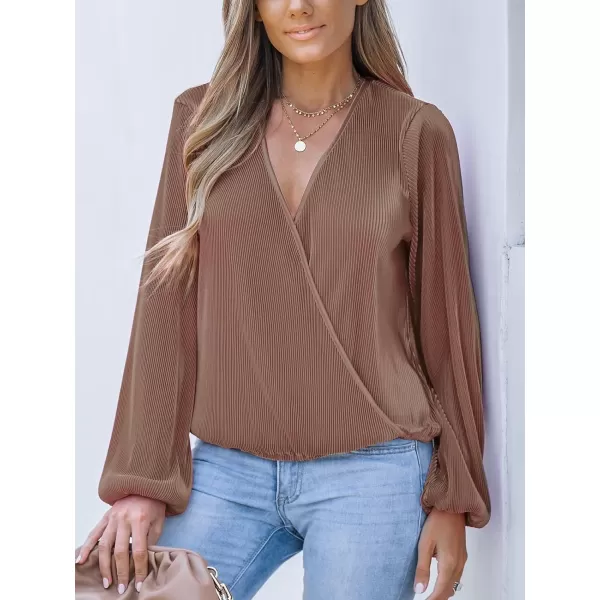 imageCUPSHE Women Peasant Sleeve Tops Casual Loose Fit V Neck Solid Ruched BlouseLight Brown