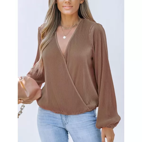 imageCUPSHE Women Peasant Sleeve Tops Casual Loose Fit V Neck Solid Ruched BlouseLight Brown