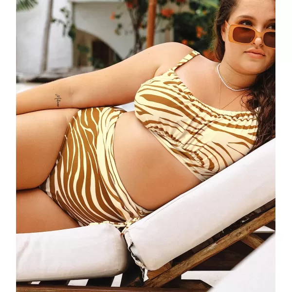 imageCUPSHE Women Plus Size Bikini Top Scoop Neck Bathing Suit Adjustable Straps Swimsuit Top Zebra PrintYelllow and Brown