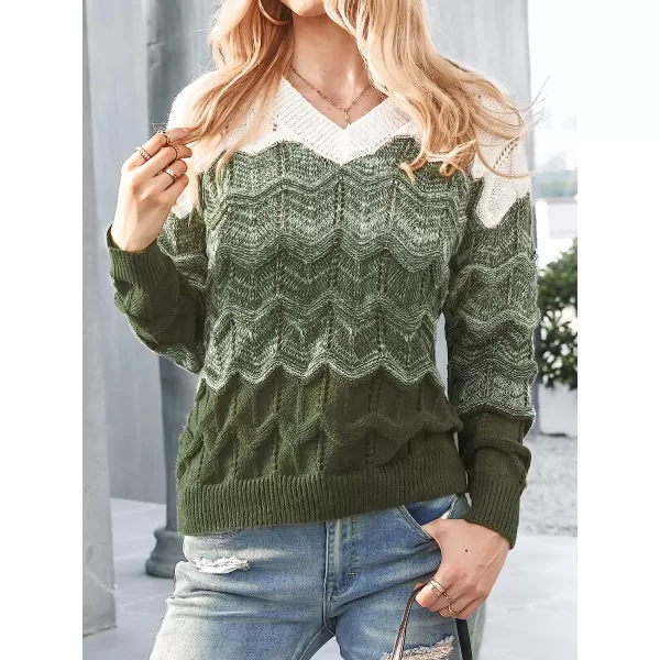 imageCUPSHE Womens Casual V Neck Knit Sweater Color Block Fall Winter Pullover with Ribbed TrimGreen