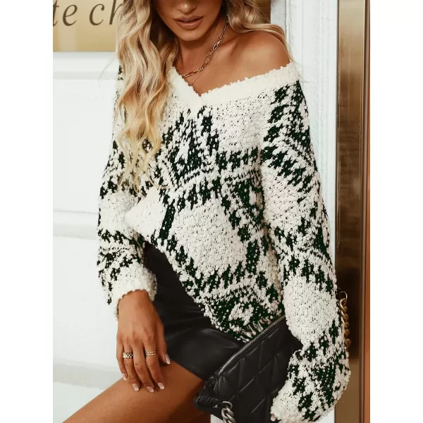 imageCUPSHE Womens Chenille Knit V Neck Fall Sweaters Long Sleeves Pullover with Ribbed TrimBlack Print