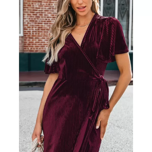 imageCUPSHE Womens Midi Dress Emerald V Neck Belted Short Sleeve Ribbed Knit Flowy Party Cocktail DressesBurgundy