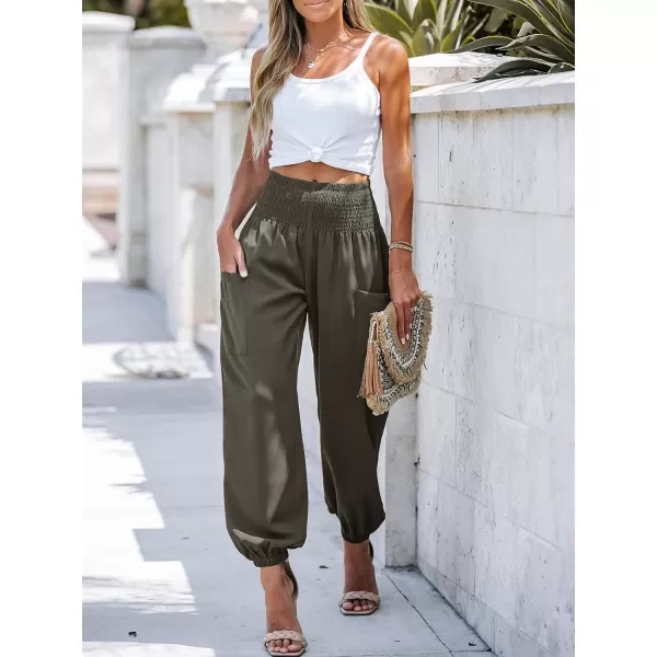 imageCUPSHE Womens Smocked High Waist Ruched Joggers Pants with Side Patch PocketsGreen