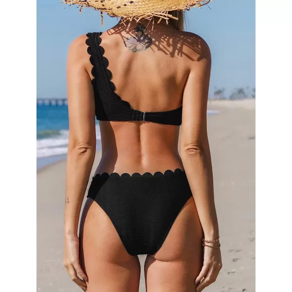 imageCUPSHE Womens Solid Wavy Edge OneShoulder Bikini Set Rain of PetalsBlack