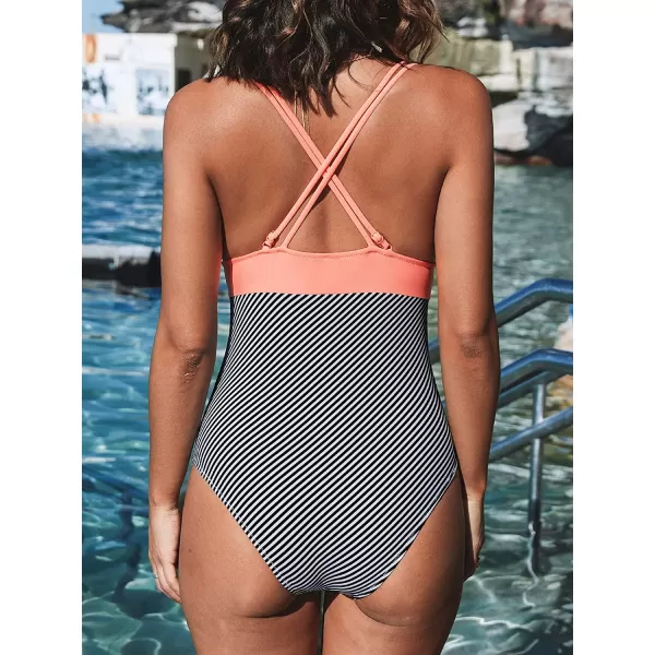 imageCUPSHE Womens Tummy Control One Piece Swimsuit with ORingMulticolor