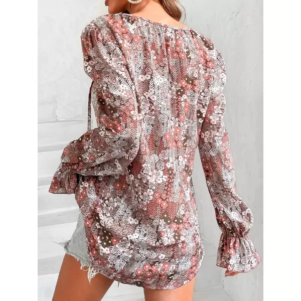 imageCUPSHE Womens V Neck Shirts Casual Blouse Long Trumpet Sleeves Tops with Floral PrintFloral Print