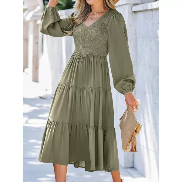 imageCUPSHE Womens VNeck Maxi Dress Long Sleeves Dresses Smocked Long Dressing CasualGreen