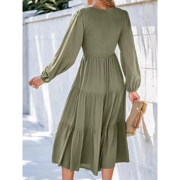imageCUPSHE Womens VNeck Maxi Dress Long Sleeves Dresses Smocked Long Dressing CasualGreen