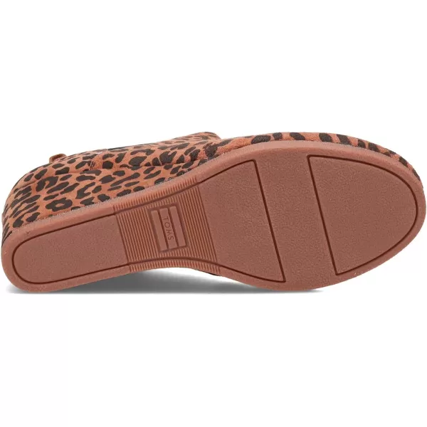 imageTOMS Womens Kelsey Fashion BootDark Ember Leopard Printed Suede