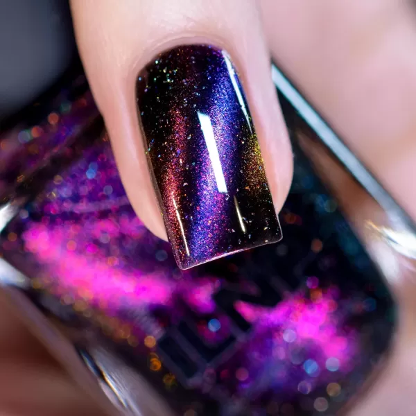 ILNP High Roller  BlackBased Purple Magnetic Holographic Nail PolishILNP High Roller  BlackBased Purple Magnetic Holographic Nail Polish