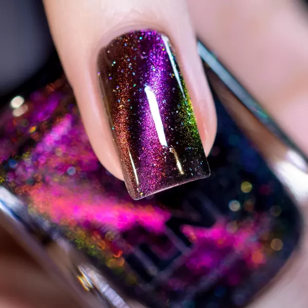 ILNP Jet Setter  BlackBased Pink Magnetic Holographic Nail PolishILNP Jet Setter  BlackBased Pink Magnetic Holographic Nail Polish