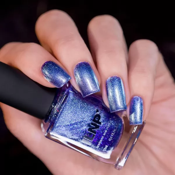 ILNP Shooting Star  Icy Blue Magnetic Shimmer Nail PolishILNP Shooting Star  Icy Blue Magnetic Shimmer Nail Polish