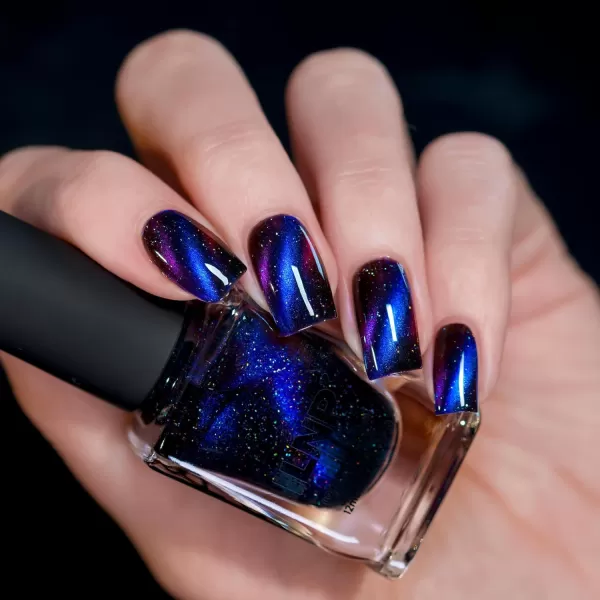 ILNP After Hours  BlackBased Deep Blue Magnetic Holographic Nail PolishILNP After Hours  BlackBased Deep Blue Magnetic Holographic Nail Polish