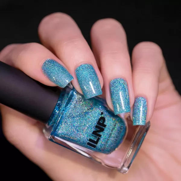 ILNP Blowing Bubbles  Rich Sky Blue Ultra Holo Nail PolishILNP Blowing Bubbles  Rich Sky Blue Ultra Holo Nail Polish