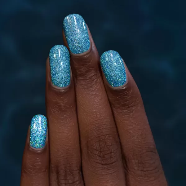 ILNP Blowing Bubbles  Rich Sky Blue Ultra Holo Nail PolishILNP Blowing Bubbles  Rich Sky Blue Ultra Holo Nail Polish