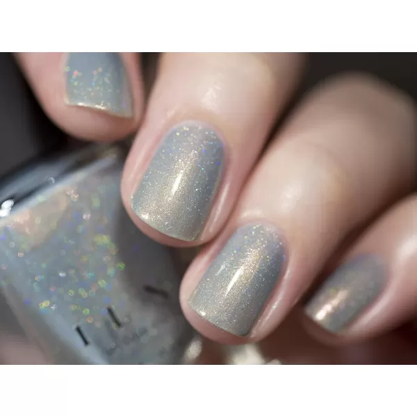 ILNP Clever Girl  Bluish Grey Holographic Nail PolishILNP Clever Girl  Bluish Grey Holographic Nail Polish