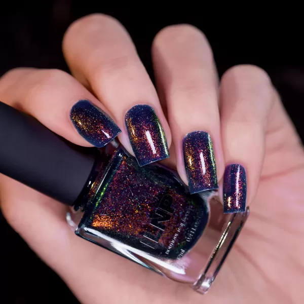 ILNP Comet  Cosmic Blue Shimmer Nail PolishILNP Comet  Cosmic Blue Shimmer Nail Polish