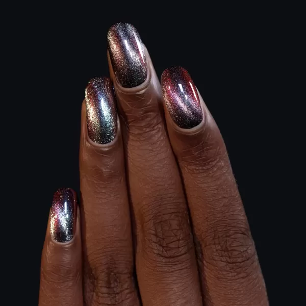 ILNP Dark Matter  Black to Red Magnetic Nail PolishILNP Dark Matter  Black to Red Magnetic Nail Polish