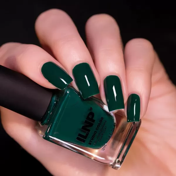 ILNP Pine  Everglade Green Studio Color Nail PolishILNP Pine  Everglade Green Studio Color Nail Polish