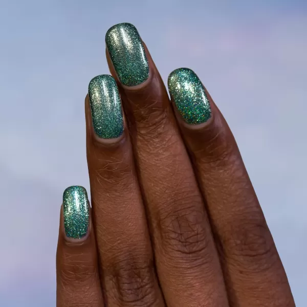 imageILNP Forever  Vivid Emerald Green Ultra Metallic Nail Polish