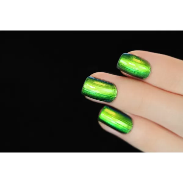 imageILNP Reminisce  Green Blue Color Shifting Ultra Chrome Nail Polish