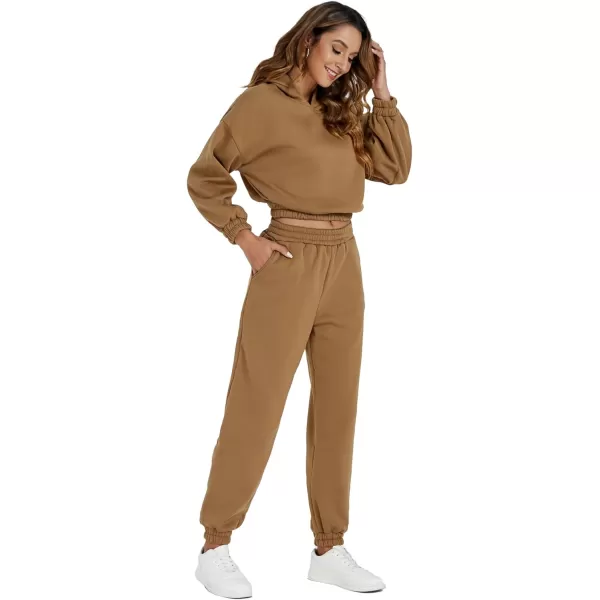 LYANER Women's 2 Piece Outfits Sweatsuits Tracksuit Hoodie Sweatshirt Matching Sweatpants Lounge Set