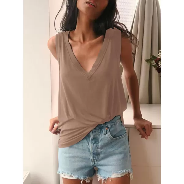 LYANER Women's Summer V Neck Basic Sleeveless Racerback Tank Top Casual Loose Shirts
