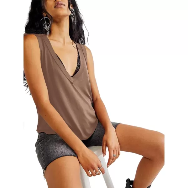 LYANER Women's Summer V Neck Basic Sleeveless Racerback Tank Top Casual Loose Shirts