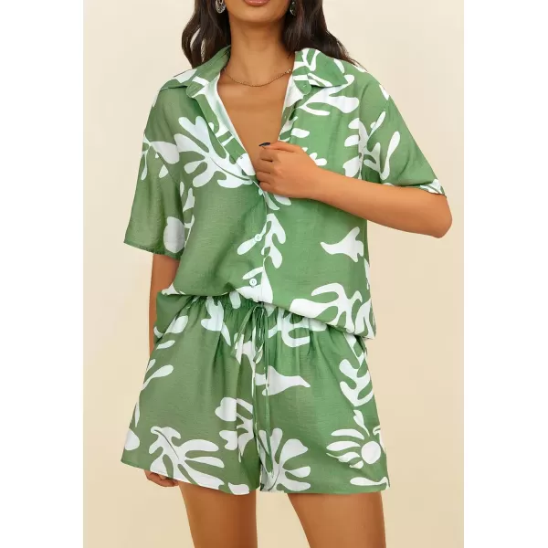 imagePRETTYGARDEN Women Summer 2 Piece Beach Outfits Printed Short Sleeve Tops Lounge Shorts Casual Tracksuit SetGreen