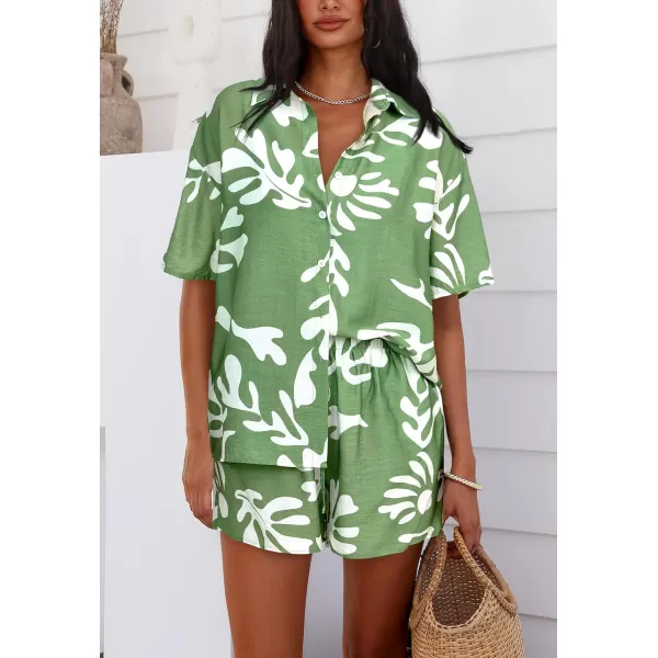 imagePRETTYGARDEN Women Summer 2 Piece Beach Outfits Printed Short Sleeve Tops Lounge Shorts Casual Tracksuit SetGreen