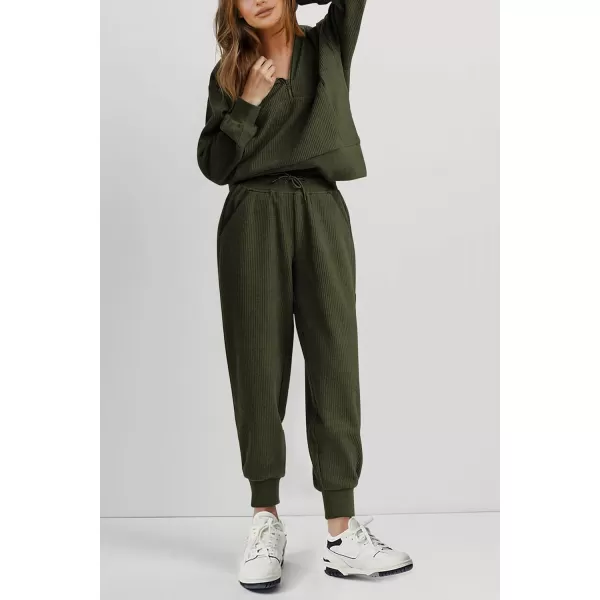 imagePRETTYGARDEN Womens 2 Piece Sweatsuits Set Long Sleeve Half Zip Pullover Sweatshirt Joggers Sweatpants Fall Outfits TracksuitArmy Green
