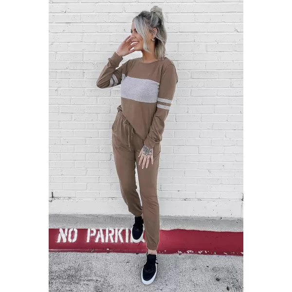 imagePRETTYGARDEN Womens Color Block 2 Piece Tracksuit Crewneck Long Sleeve Tops Long Sweatpants Outfits Lounge SetsDark Khaki