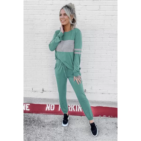 imagePRETTYGARDEN Womens Color Block 2 Piece Tracksuit Crewneck Long Sleeve Tops Long Sweatpants Outfits Lounge SetsFruit Green