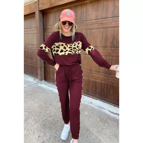 imagePRETTYGARDEN Womens Color Block 2 Piece Tracksuit Crewneck Long Sleeve Tops Long Sweatpants Outfits Lounge SetsLeopard Wine Red