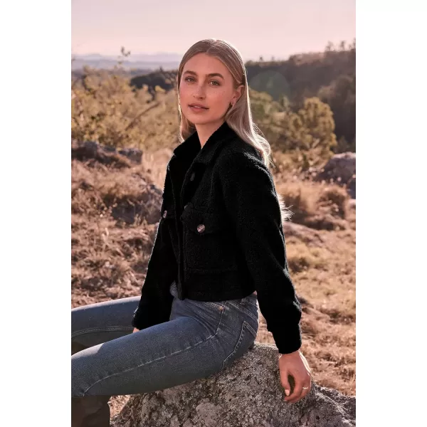 imagePRETTYGARDEN Womens Fall Clothes Sherpa Shacket Jacket Fuzzy Fleece Lapel Button Down Cropped Coat OuterwearBlack