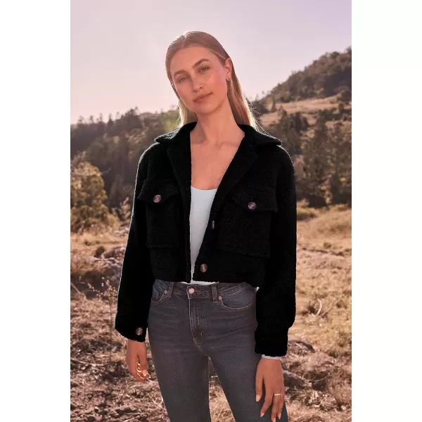 imagePRETTYGARDEN Womens Fall Clothes Sherpa Shacket Jacket Fuzzy Fleece Lapel Button Down Cropped Coat OuterwearBlack