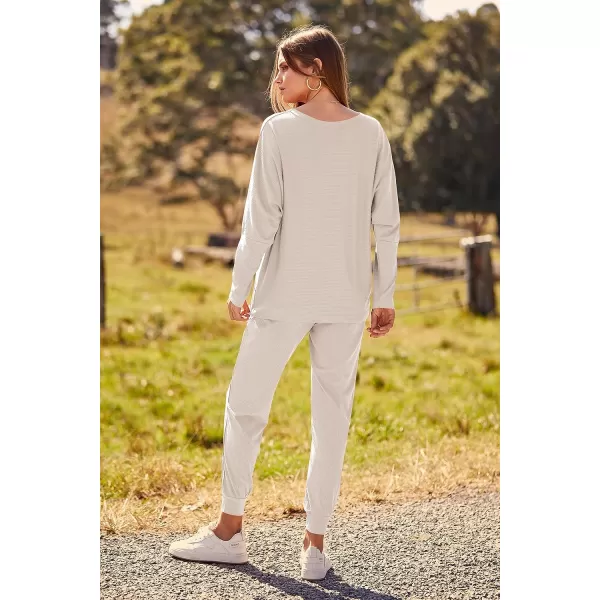 imagePRETTYGARDEN Womens Fashion Outfits 2 Piece Sweatsuit Solid Color Long Sleeve Pullover Long PantsApricot