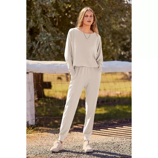 imagePRETTYGARDEN Womens Fashion Outfits 2 Piece Sweatsuit Solid Color Long Sleeve Pullover Long PantsApricot